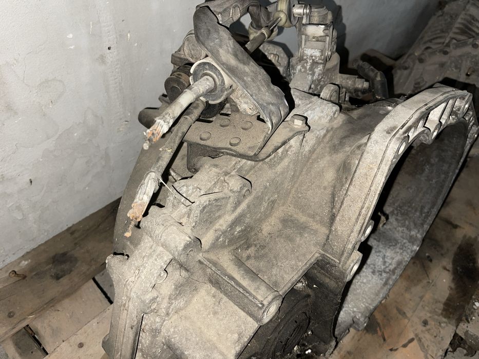 Cutie Viteze manuala Opel Vectra C / SAAB 1.9 CDTI cod 55350374