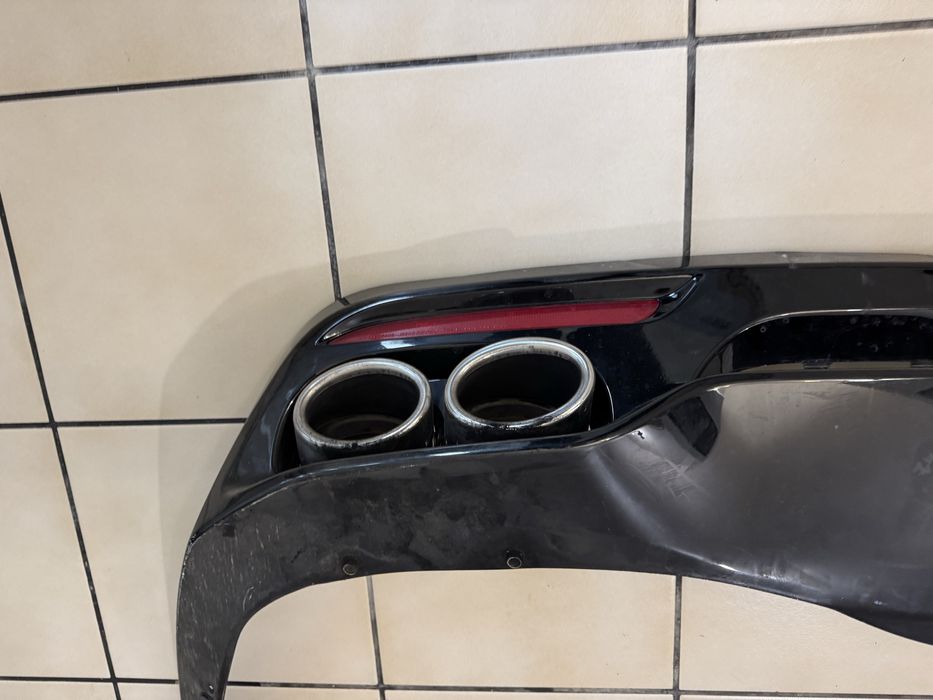 Kia stinger Дифузер с метвлни накрайници