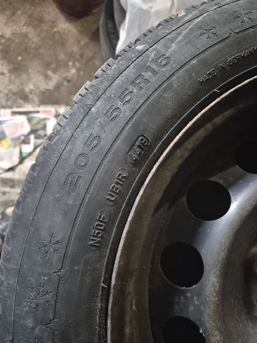 Dunlop Winter Sport 5 205 55 r16 M+S DOT 4419