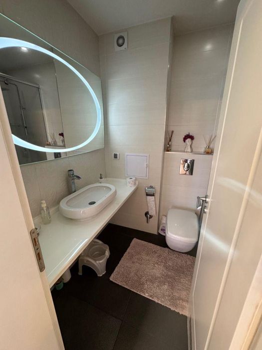 Дава се под наем Тристаен апартамент в София, Студентски град - 146 кв.м за 1124 € - Снимка #11