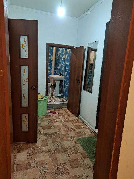 Продам 3-х комнатную квартиру на 2 этажке.