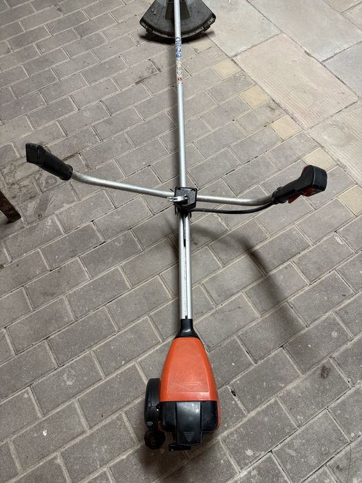 Motocositoare pe benzina Dolmar