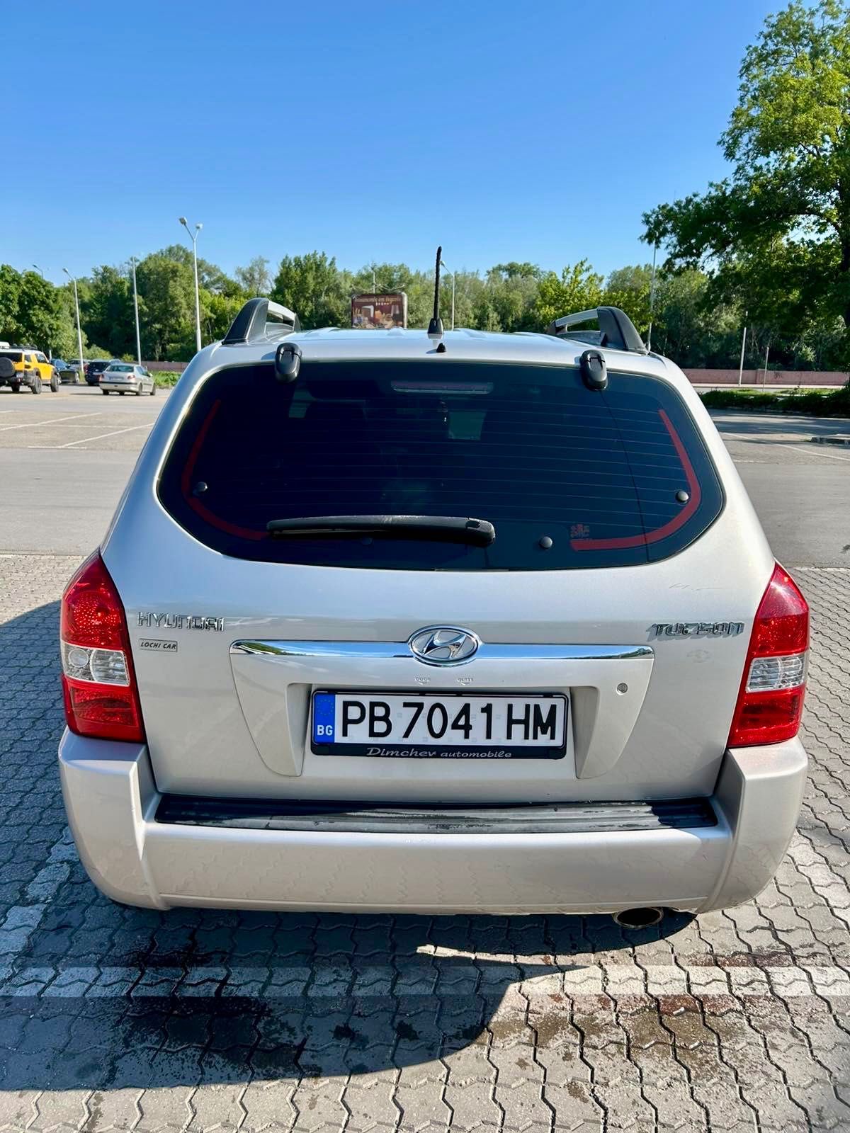 Hyundai Tucson - бензин