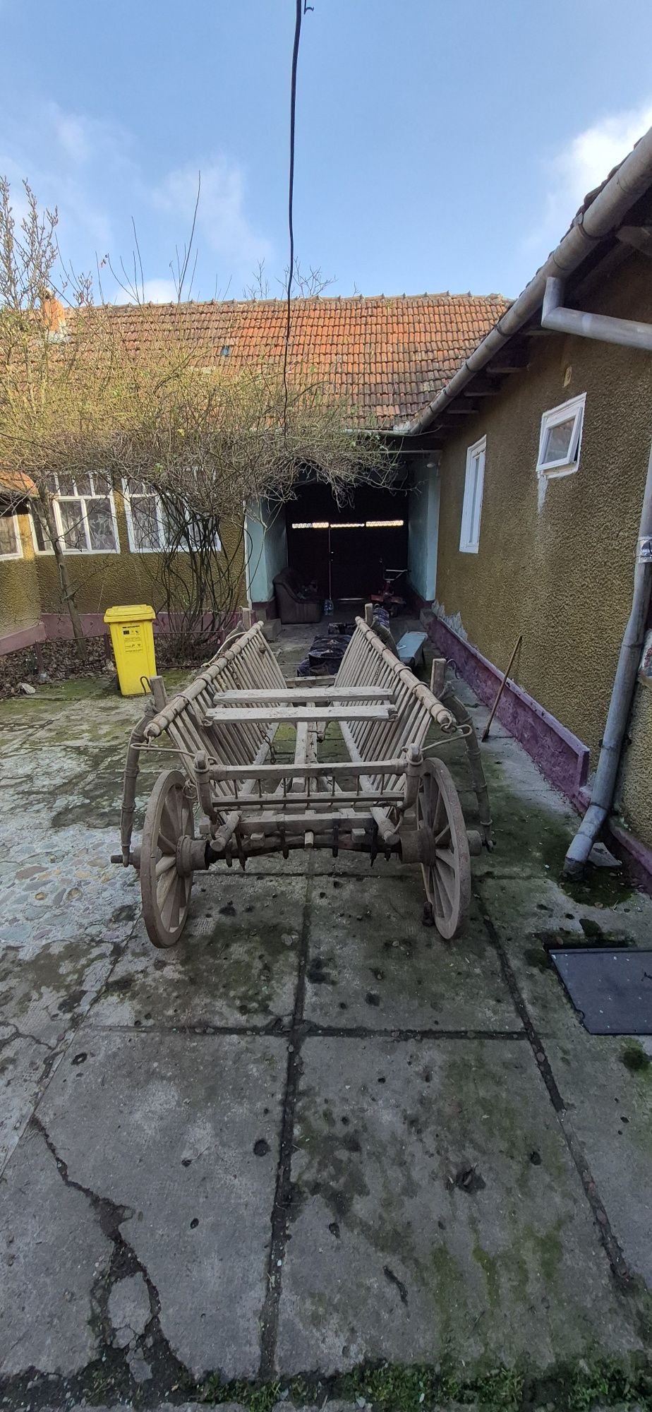Vand car mare din lemn