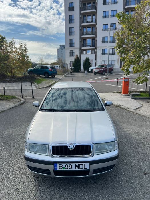 Vând Skoda Octavia 1.6