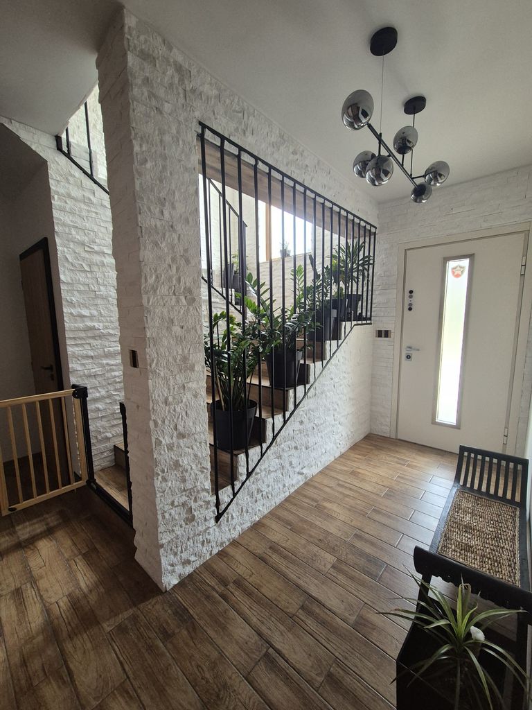 Продава се Къща в с. Белащица, Област Пловдив - 225 кв.м за 2045 €/кв.м - Снимка #16