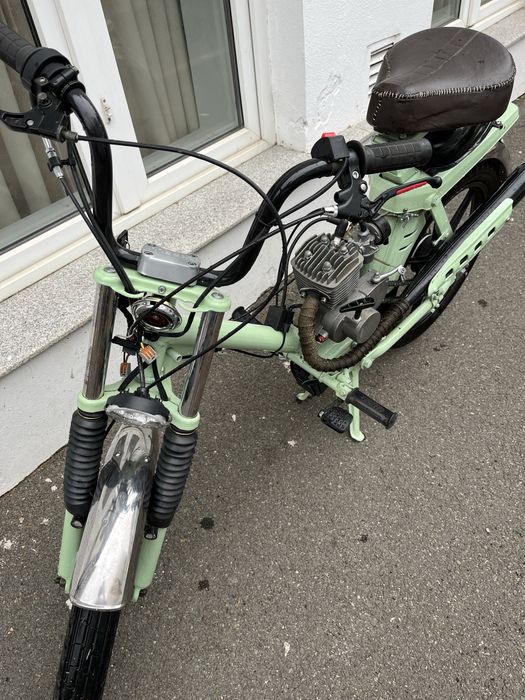 Vand moped cu motor de bicicleta 80cc