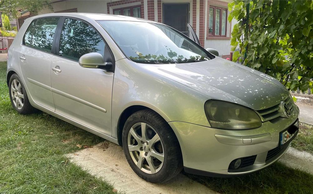 Volkswagen Golf 5 1.6 FSI ,Benzina, 115 CP