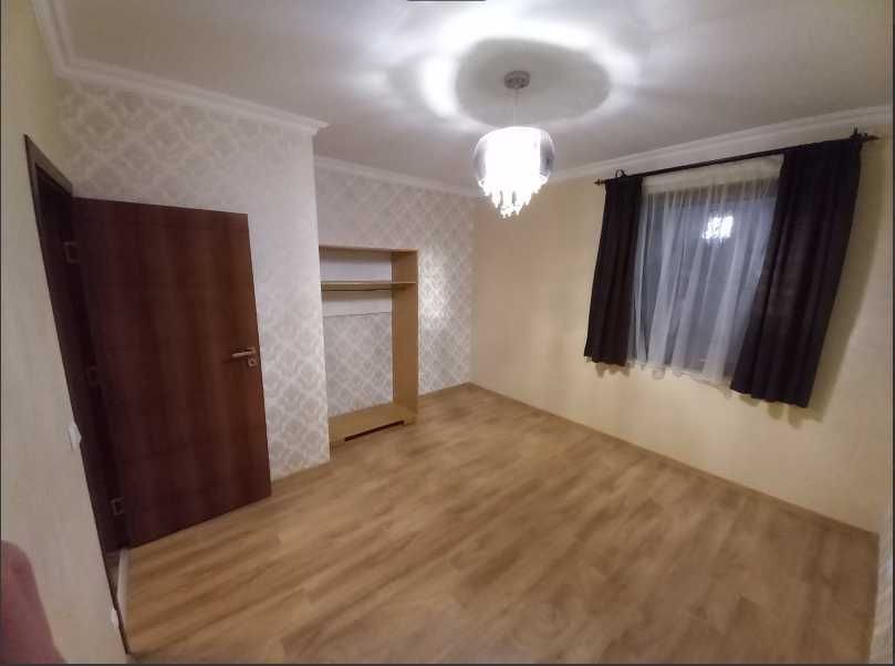 Продава се Къща в Варна, Център - 109 кв.м за 2845 €/кв.м - Снимка #21
