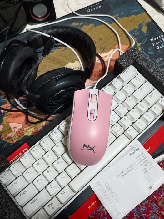 Qimat klavetura Mishka Zor oyin oynashi