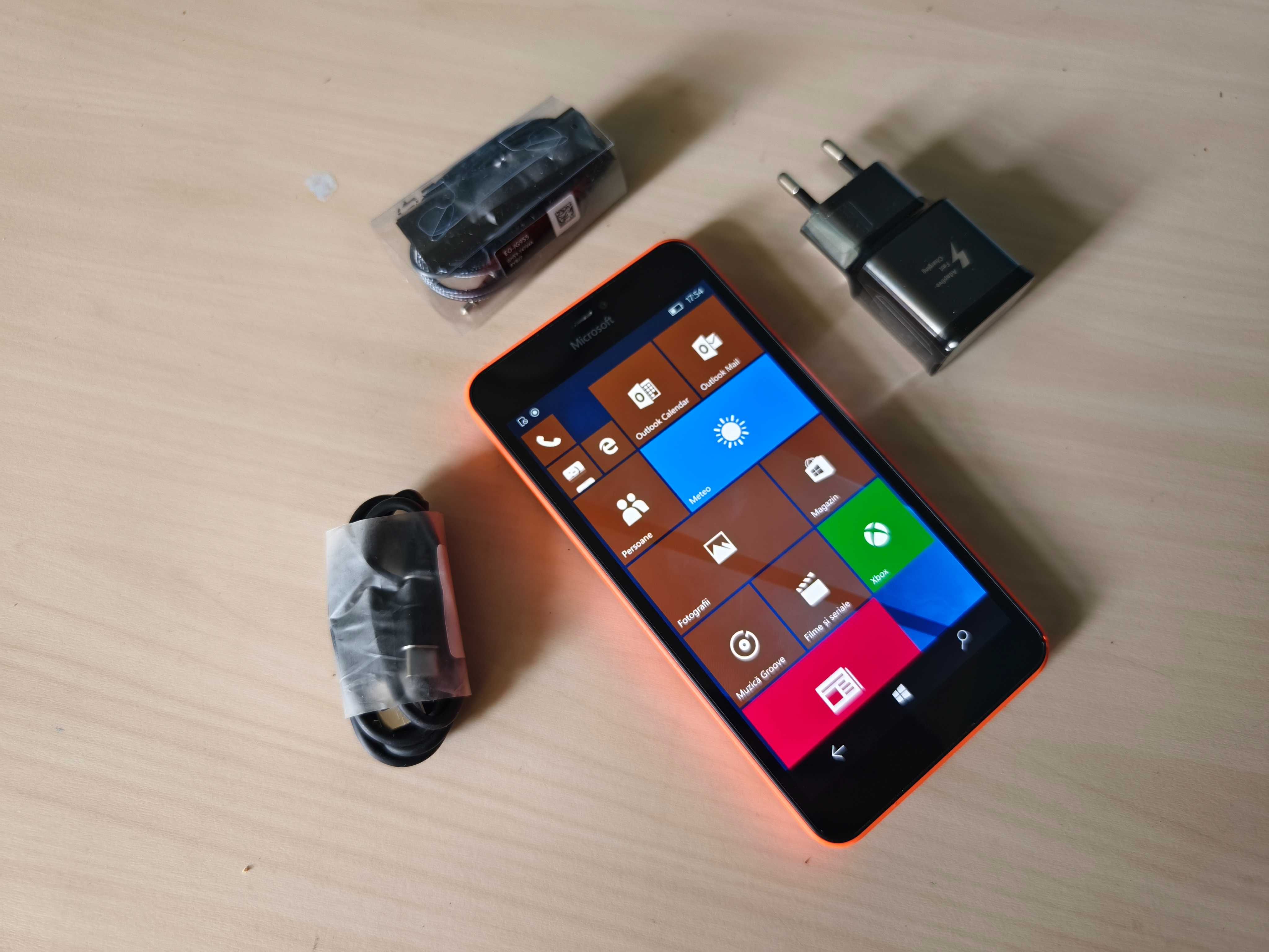 Nokia 640 XL ,Lumia ,stare excelenta,aproape ca si neutilizat