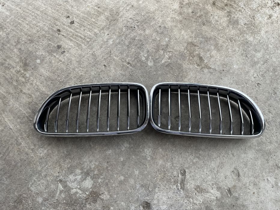 Set 2 Grile negru/argintiu lucios BMW Seria 5 F10