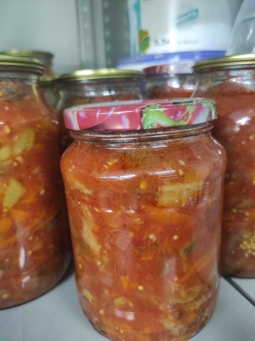 Домашние варенья и соления собственного приготовления