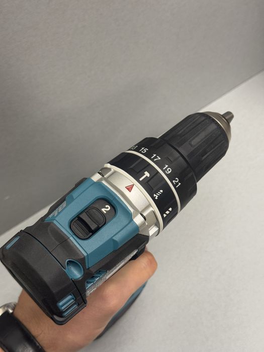 Продавам нов винтоверт Makita DHP484