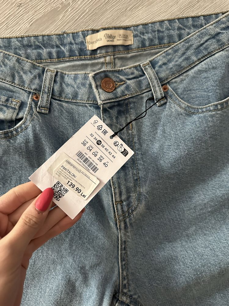 Jeans Bershka MomFit