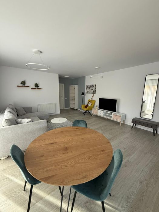 PF închiriez apartament cu 2 camere,61 mp utili, în cartierul Zorilor