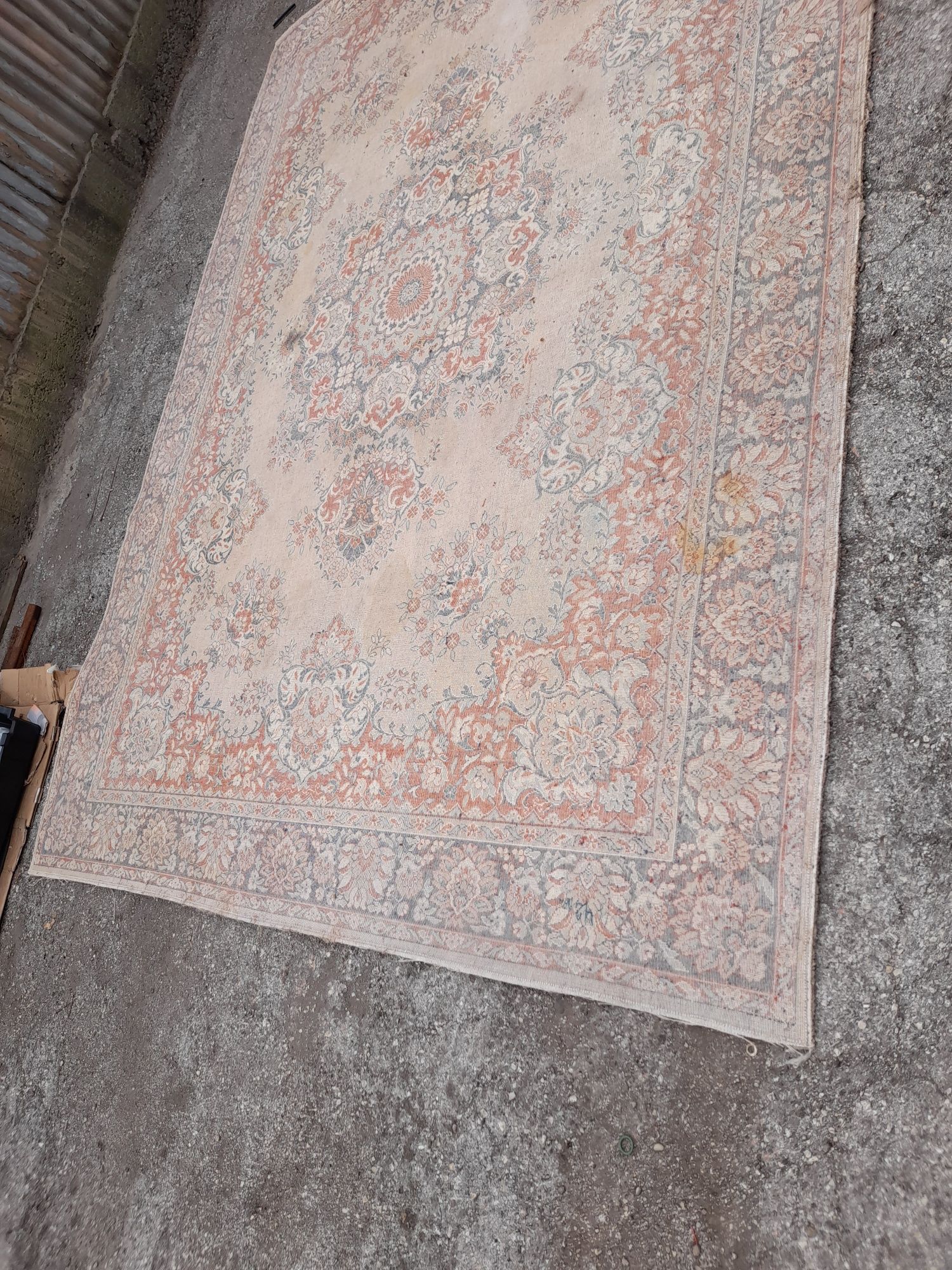 Два броя Персийски килими