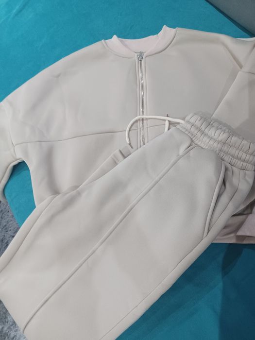 Нов екип С, но е уголемен с широк крачол