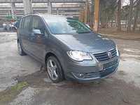 VW Touran / Фолксваген Туран 1,9ТДИ 105к.с.  автомат - на части