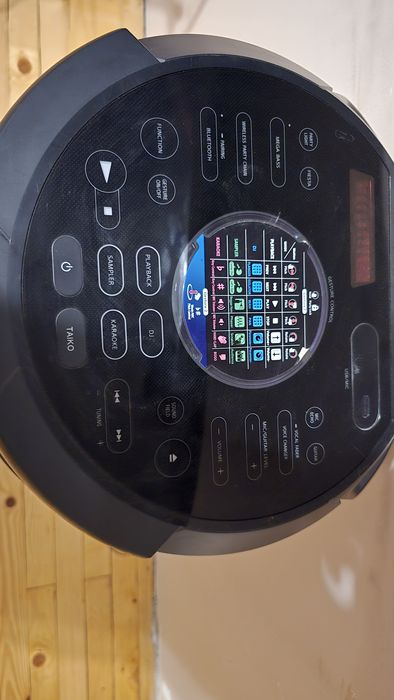 Sony MHC-V73D – без забележки – 900 лв.