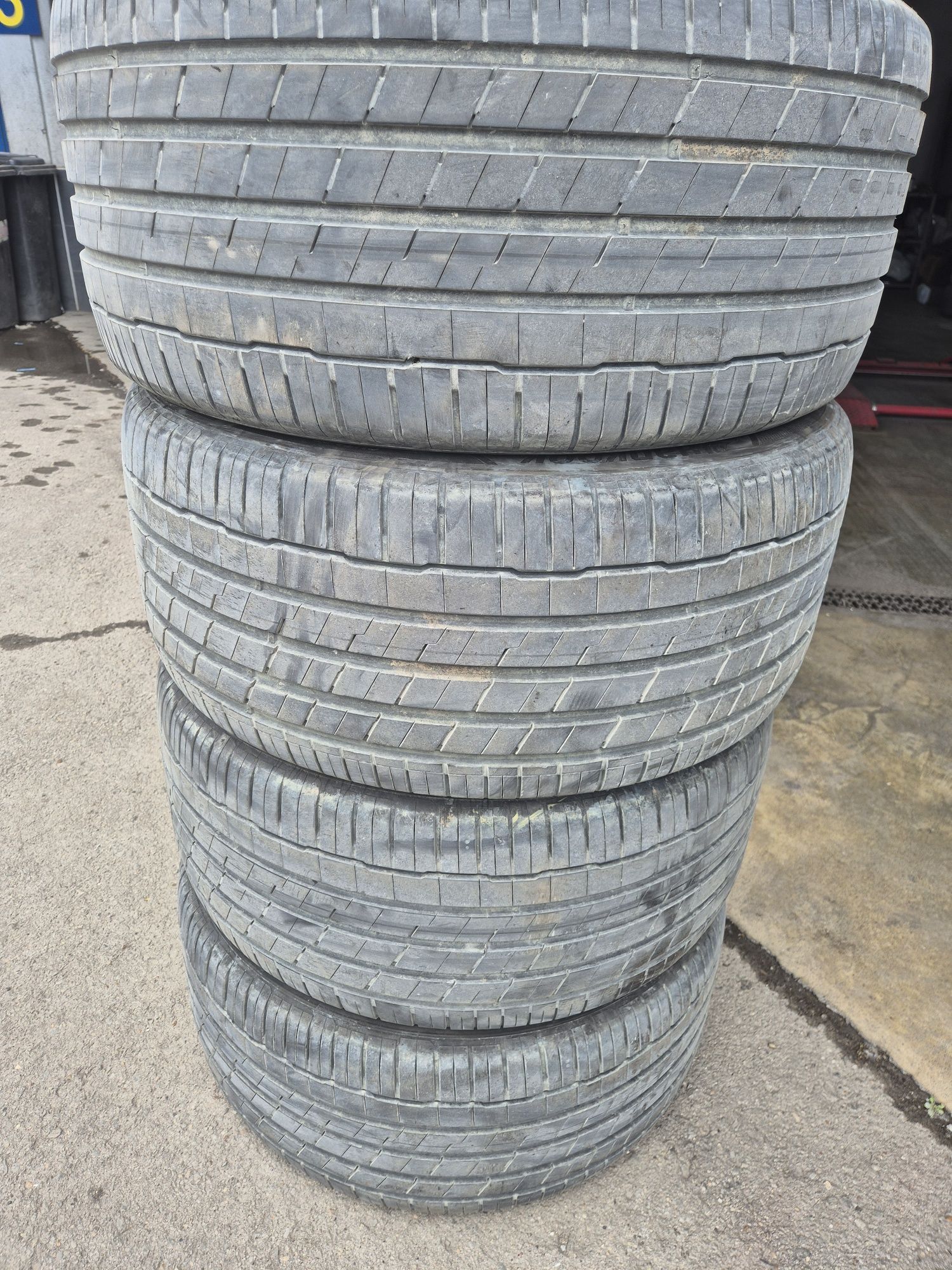 Гуми hankook 295/40/20