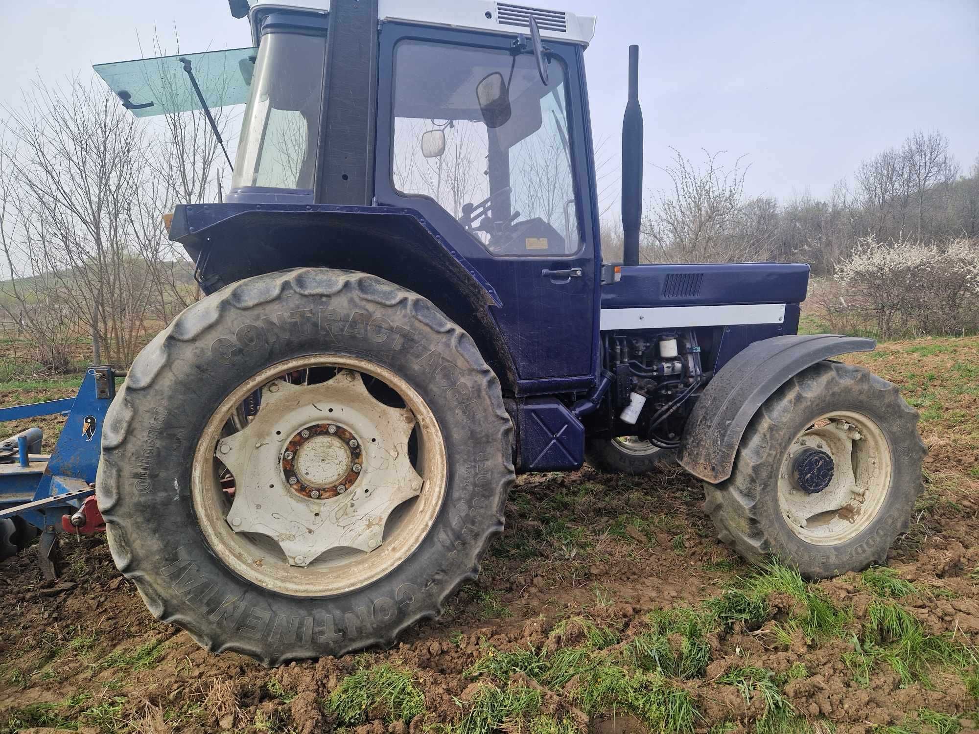 CASE  IH  856 XL