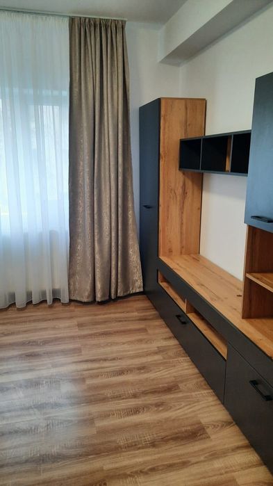 Garsonieră de închiriat