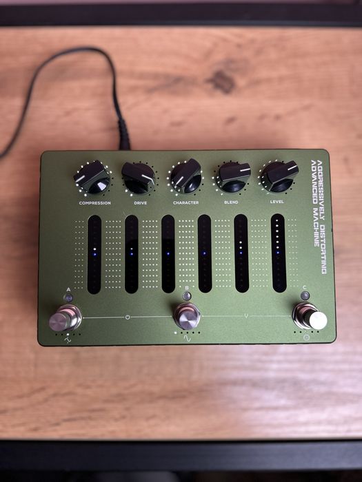 Darkglass ADAM басовый преамп/процессор