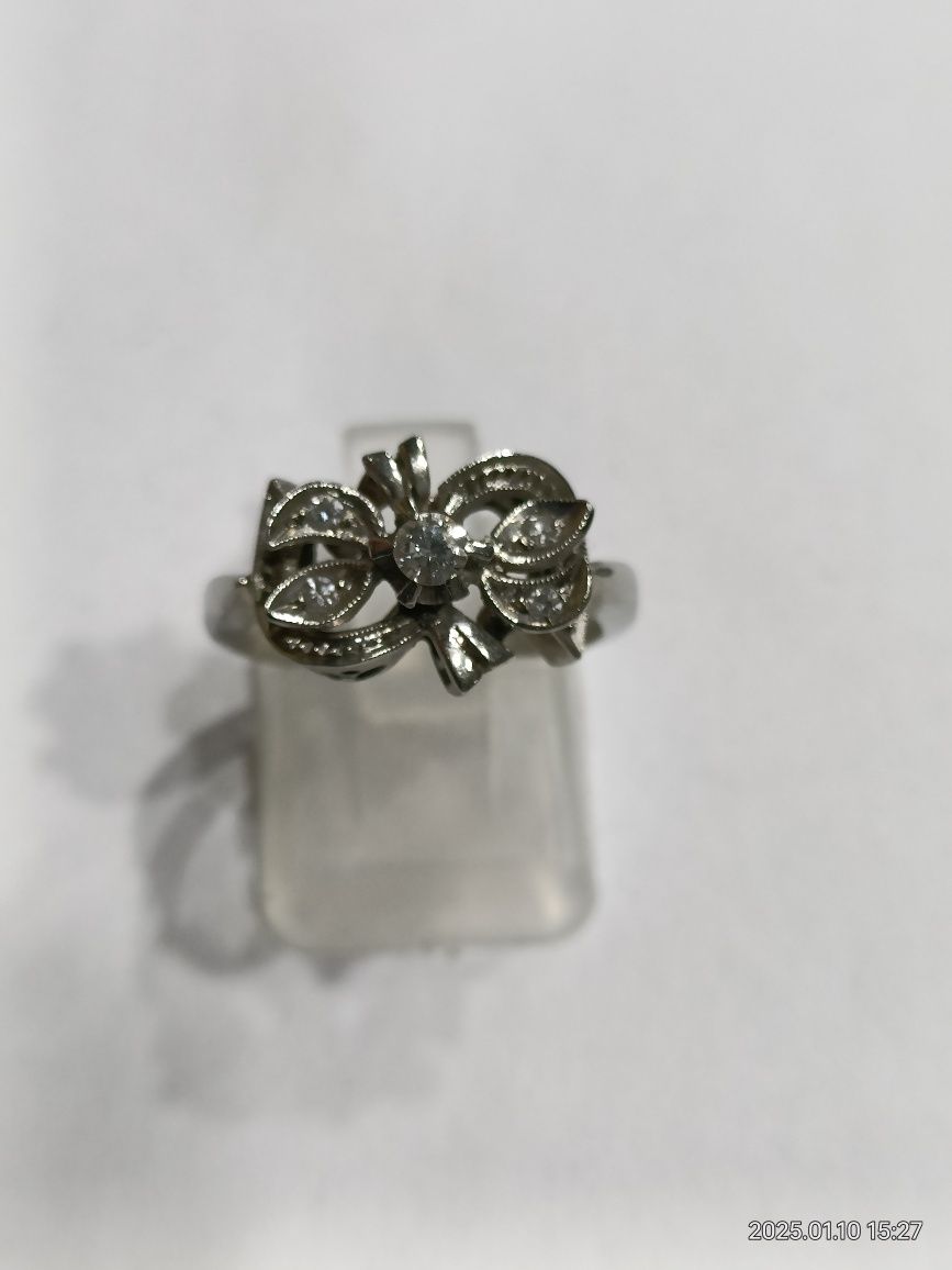 Vind Inel vintage din aur 18kt cu diamante