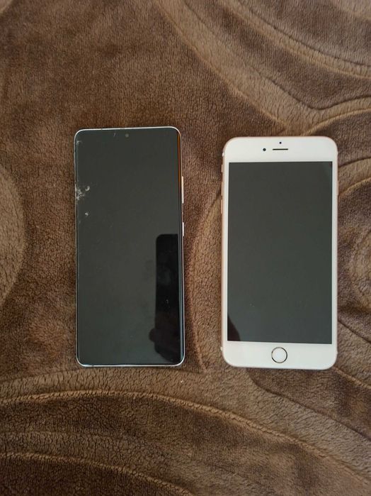 Vănd telefon pentru piese