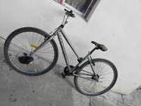 Bicicleta foarte mult ai fancina bun și șapte fata
