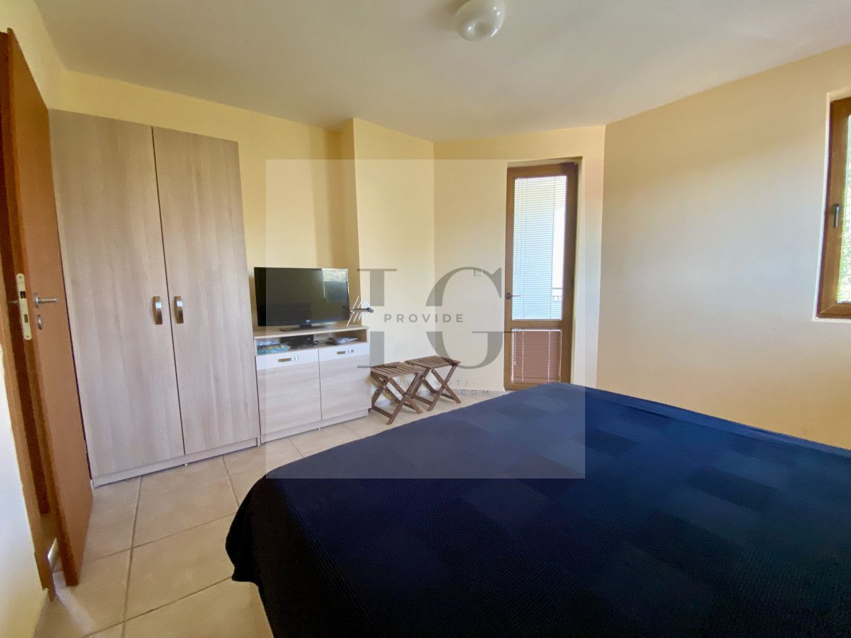 Продава се Двустаен апартамент в к.к. Слънчев бряг - 84 кв.м за 1067 €/кв.м - Снимка #12