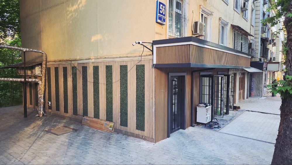 Торговый Центр / 1-линия Нежилое / Под кафе продаётся