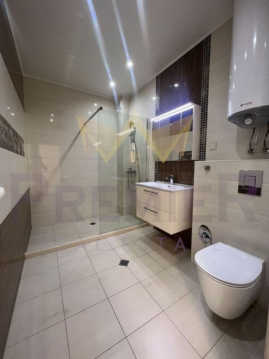 Дава се под наем Офис в Варна, Център - 120 кв.м за 816 € - Снимка #9