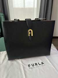 Furla-geanta neagra model Sofia