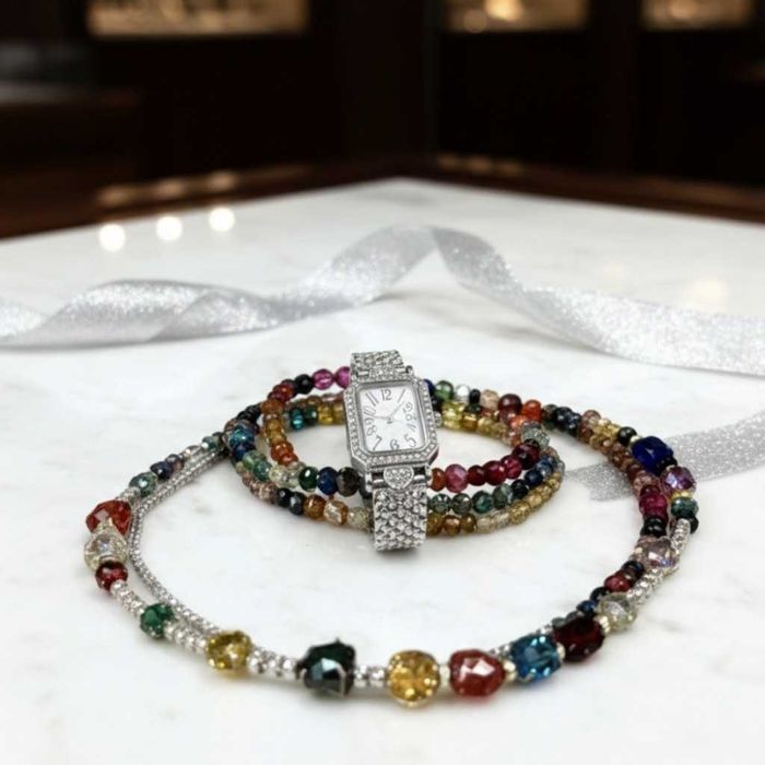 Дамски комплект: часовник, гривни и колие – стил в три стъпки