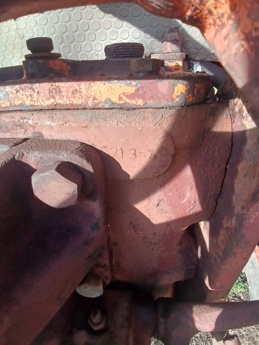 Tractor u650 cu utilaje