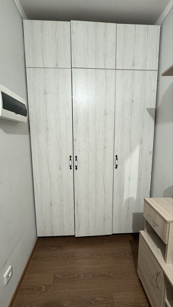 Продается Шкаф купе