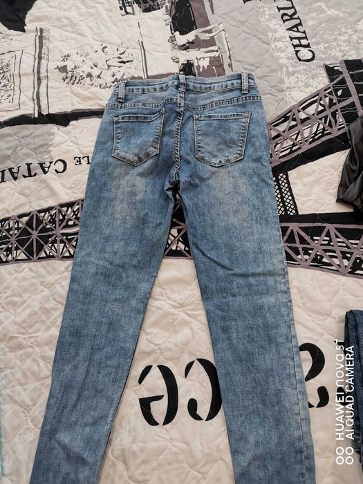 Накъсани Ефектни дънки