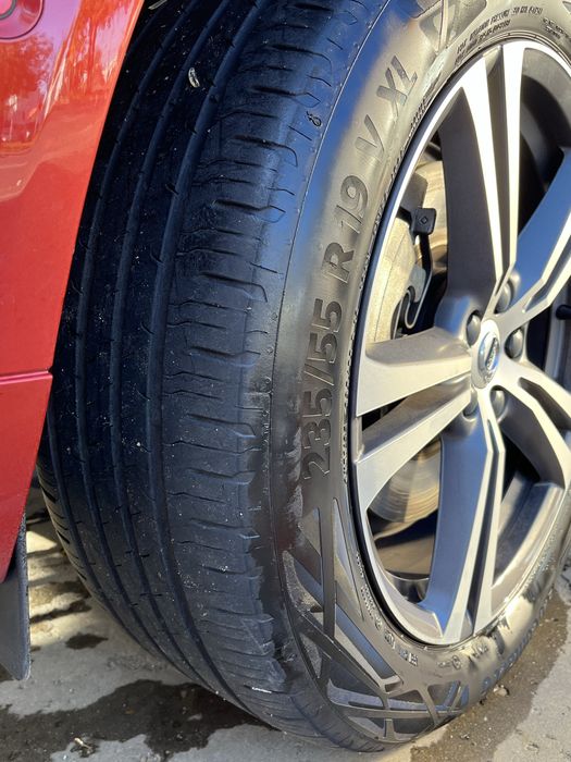 Jante cu anvelope/235/55/19 originale Volvo! Anvelopele au rulat 2 sez