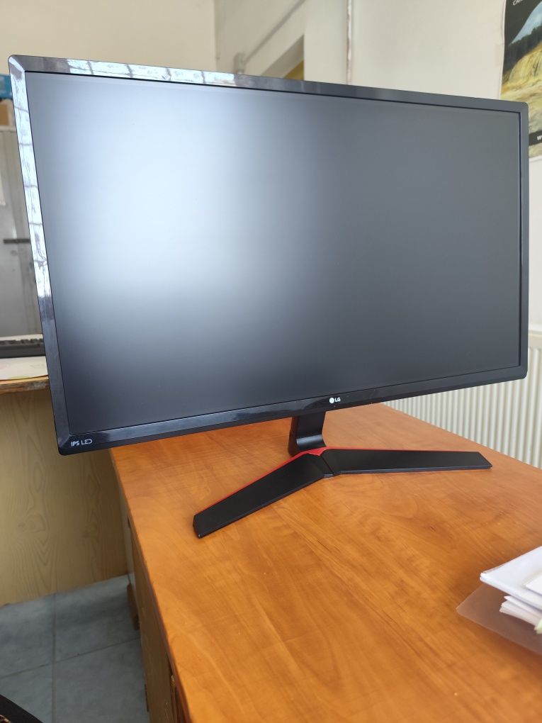 Vând Monitor gaming LG 27 '