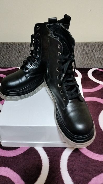 Ghete dama din piele naturala,mărimea 38