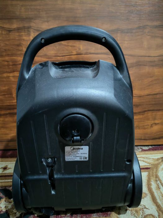 Midea пылесос сотилади