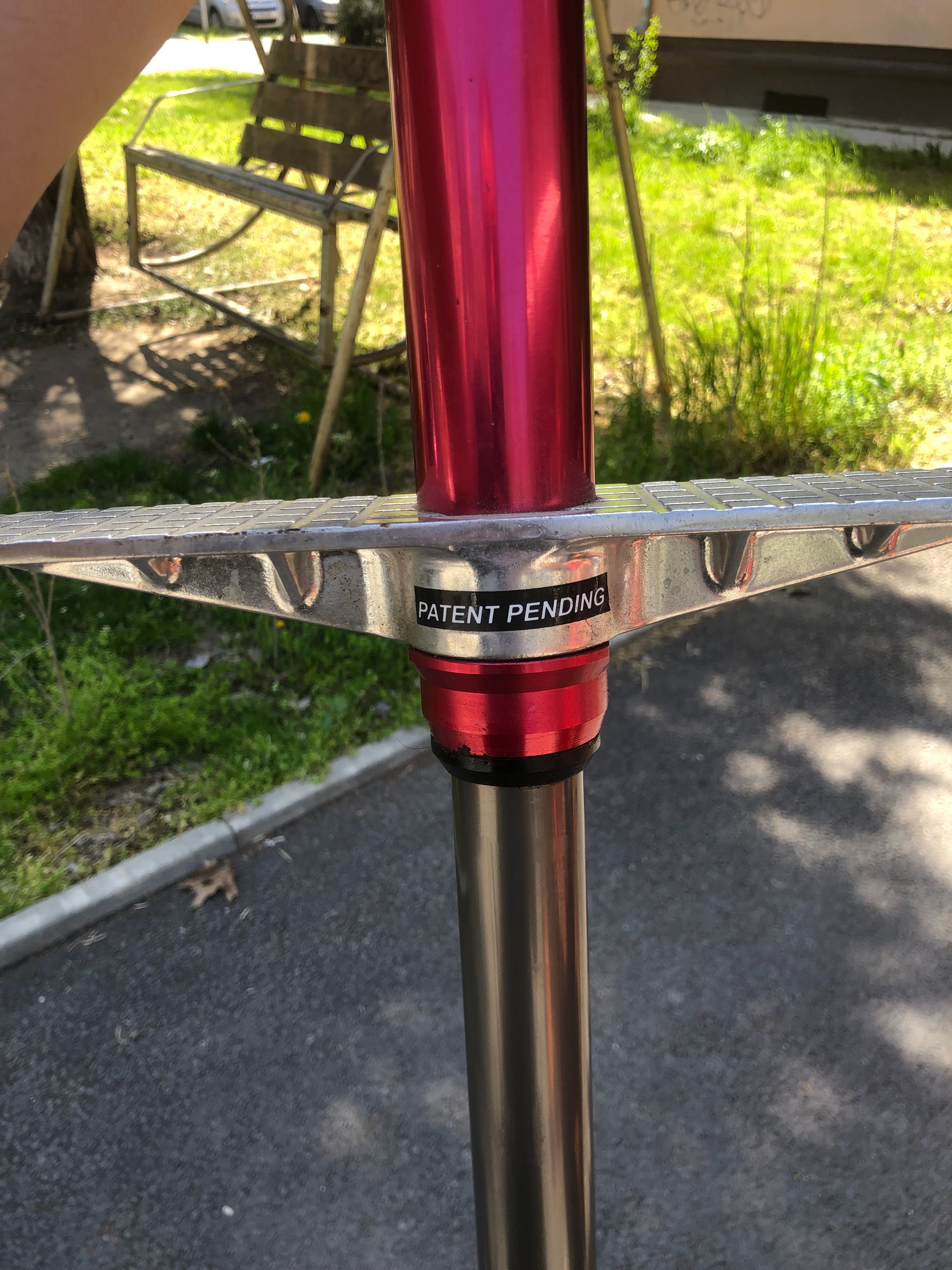 Pogo stick-професионален,с амортисьор на марката ixs