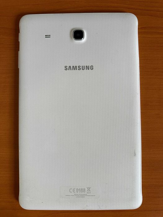 Tableta Samsung SM-T560 pentru piese sau reparare