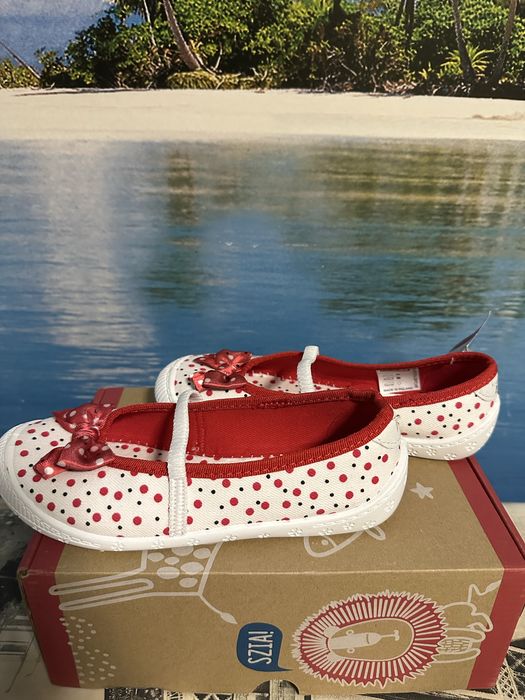 Нови пантофи MD - номер 30