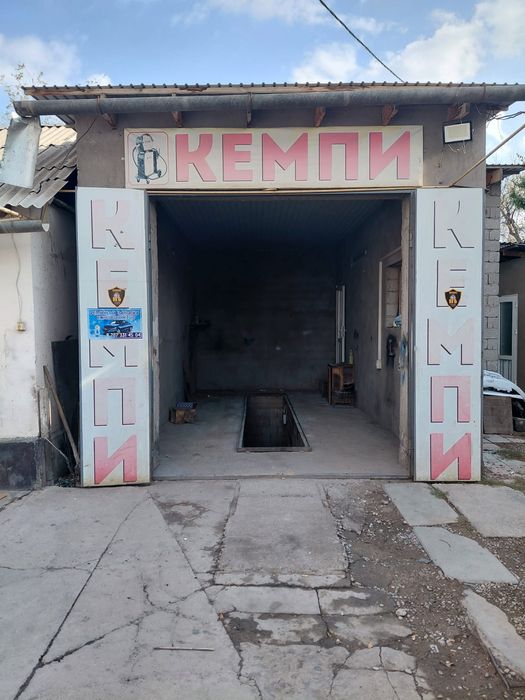 Сдаётся в аренду гараж.