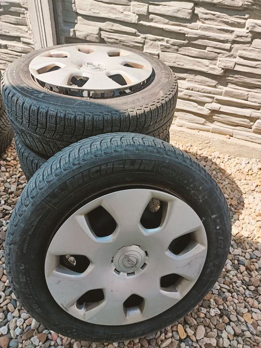 Anvelope + jante 205/60 R16 M+S Opel