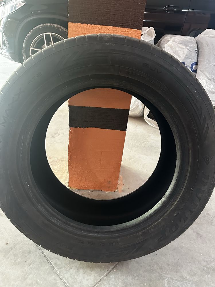 4 летни гуми DUNLOP размер 235/55/18