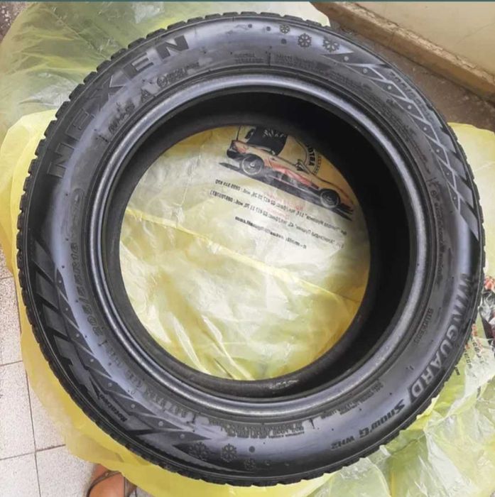 Зимни гуми 205/55 R16 - 4 бройки